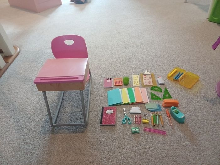 Our generation student desk set