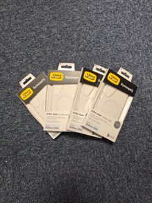 Otter box phone case S25 plus clear