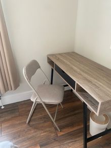 2x foldable chairs
