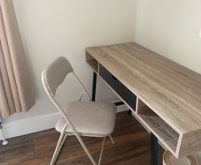 2x foldable chairs