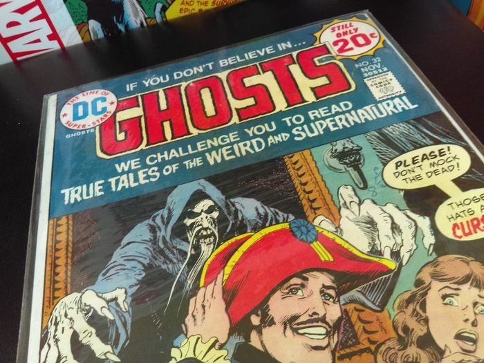 Ghosts ! Issue #32 ! Broze Age Horror Comic from 1974 ! First printing ! by DC Comics !