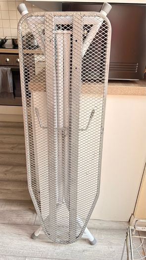 iron table