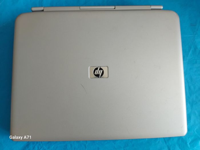 HP Pavilion zv6000, Windows XP, in excellent cosmetic condition, A Genuine real Blast from the past