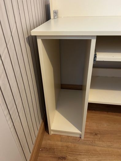 Computer desk