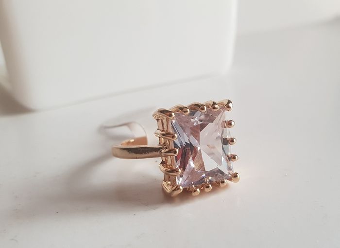 NEW Ring size 8