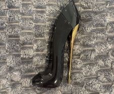 carolina herrera good girl