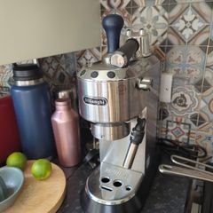 DeLonghi Espresso Coffee Machine & Accessories (Like New)
