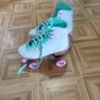 roller skates Image 3