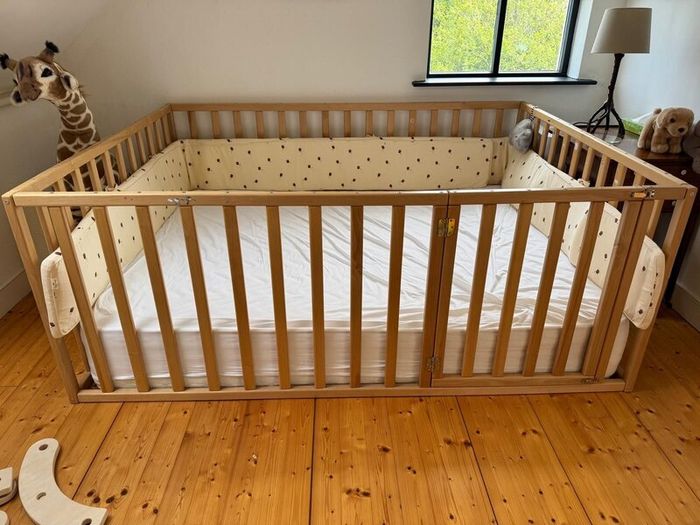 Montessori Floor bed / Play pen