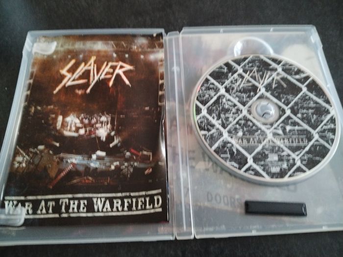 DVD Slayer : War at the Warfield
