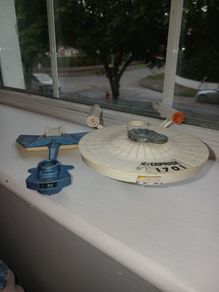 Star Trek Dinky Klingon Battle Cruiser and Enterprise(Incomplete)