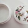 Vintage Wedgwood fine bone china trinket pot Image 3