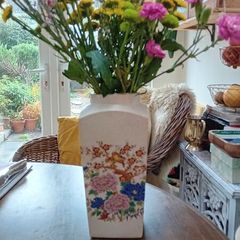 Ceramic Japanese Design Vase