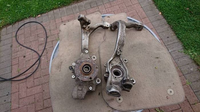 Genuine s-line audi a6 c6 sport shock absorbers springs stop dampers top mounts.35mm lower suspension arms wishbones leather interior etc.. Parts breaking