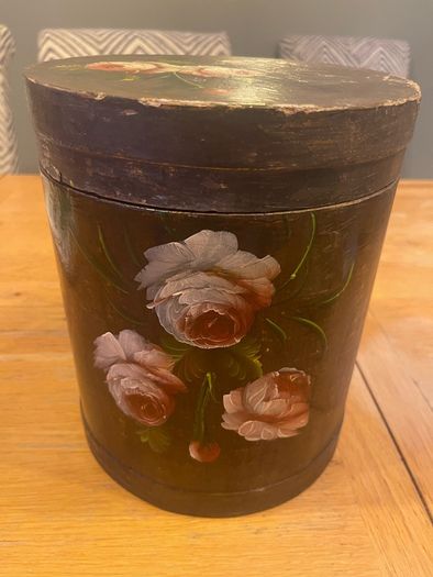 Antique Motif Box