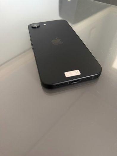 iPhone 16e 128GB Sim free (unlocked) e-sim