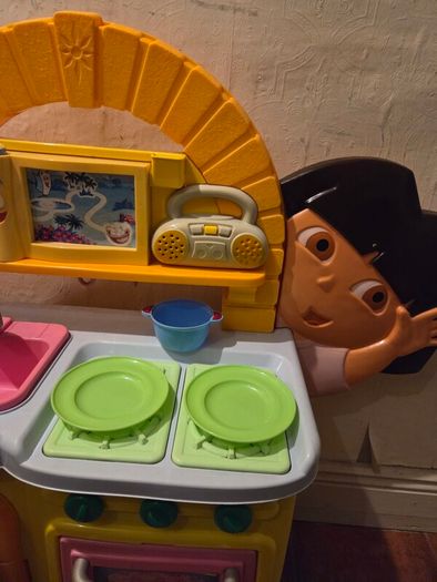 Vintage Dora The Explorer Talking Kitchen Playset - Tested