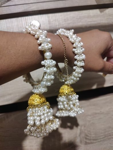beautiful pearl bracelet