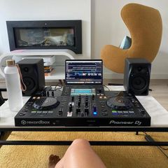 Pioneer DJ