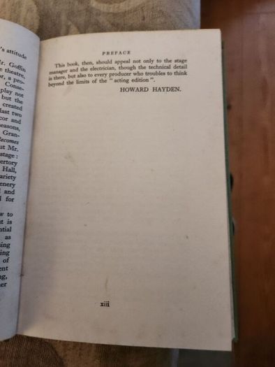 Stage Lighting For Amatures. By Peter Goffin. Illustrated By The Author. 1955 Edition Hardback In Good Condition. See Photos For Same.