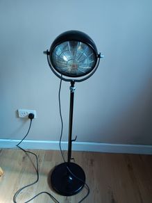 Floor lamp adjustable head 30 euro