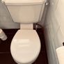 Bathroom Suite Image 3