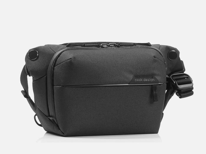 Peak Design Sling 3L camera bag