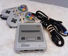 Nintendo Super NES Classic Edition Mini Console Bundle - Fully Working