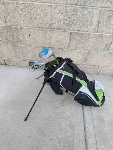 Junior golf clubs suit 8 and under