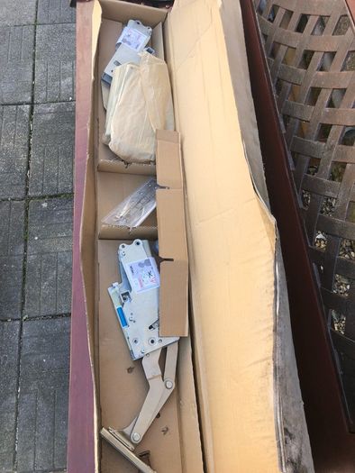 Flap fitting hinges
