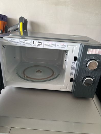 Russel Hobbs microwave