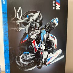 Lego Technic BMW M1000RR