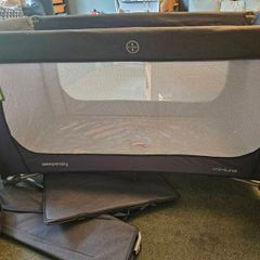 travel cot