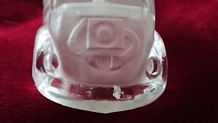 VW BEETLE glass model