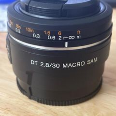 Sony Alpha SAL DT 30mm F2.8 Macro SAM Lens
