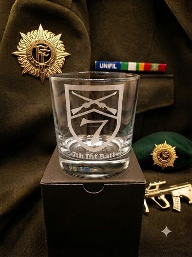 Irish Defence Forces 7th Inf Batt Whiskey gift set