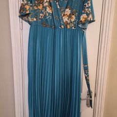 womans dress