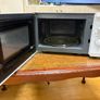PowerPoint 700 Watt Microwave Image 5