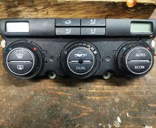 Passat B6 climate control panel