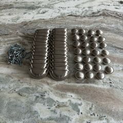 Kitchen cabinet knobs