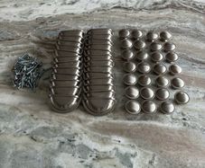 Kitchen cabinet knobs