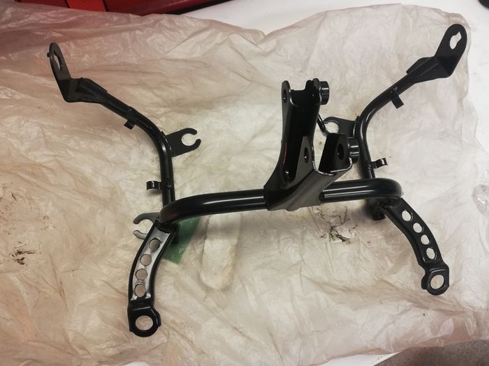 Yamaha TZR125 Fairing stay bracket New