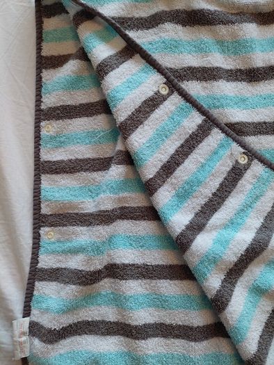 ALDI (Kirkton House) Hooded Towel