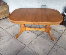 Extendable Oak Table