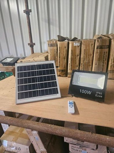 Solar lights and LED Floodlighting