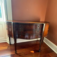 Bow Front Mahogany Side Board / Hall Table