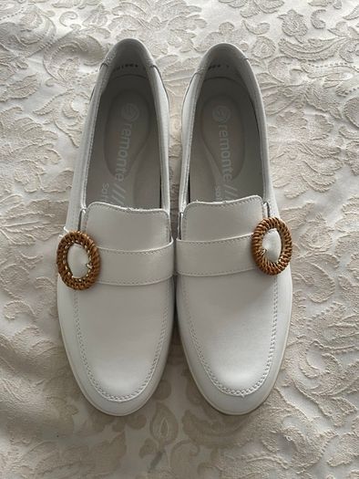 White Remonte Buckle Low Platform Loafers - Size 39- Nearly New