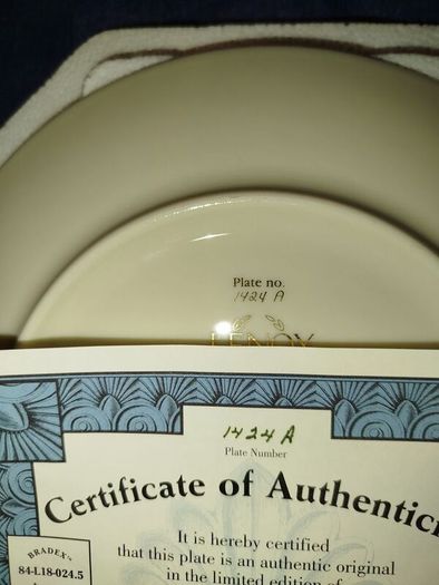 Bradford Exchange "Candlelight Cottage" plate