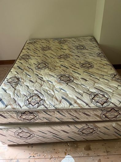 Double bed, orthopaedic