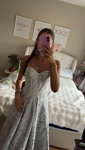 Debs/ty Dress